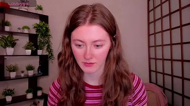 KateCuddle online show from February 17, 2026, 2:42 am