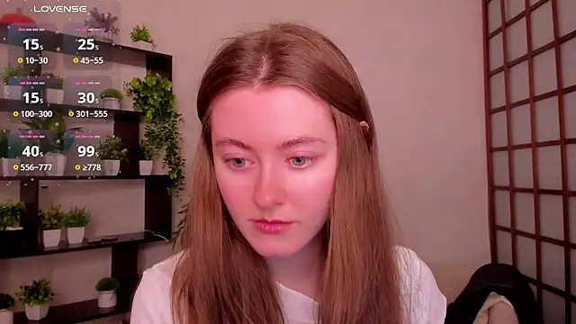 KateCuddle online show from May 6, 2026, 2:04 am