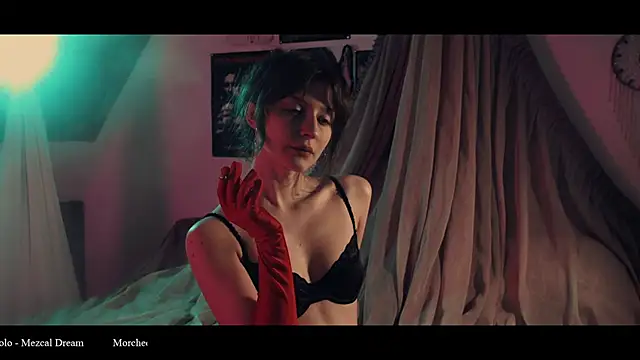 WebCora online show from January 18, 2026, 6:33 pm