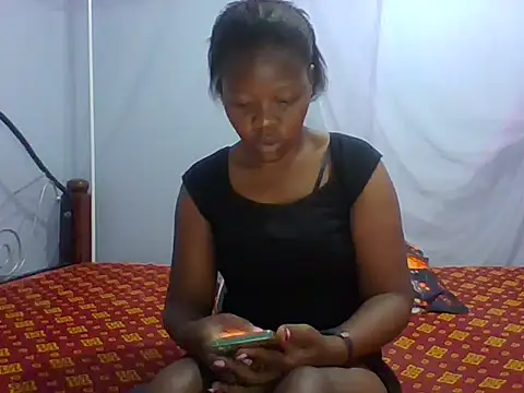 Snapshot of Eminent_Ride chatting on December 17, 2025, 12:59 am Eminent Ride online show from December 17, 2025, 12:59 am