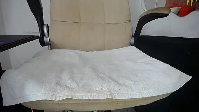 SHARICK GRECO online show from October 1, 2025, 12:09 pm