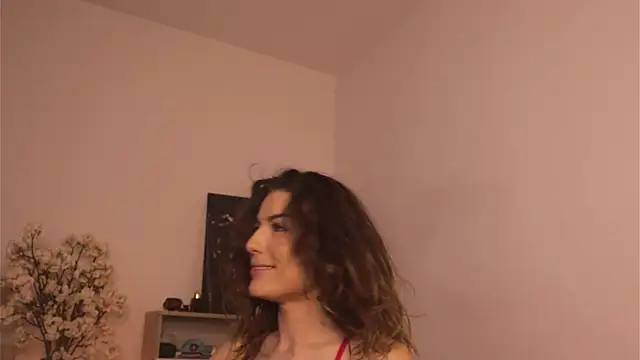 Misslullu online show from March 13, 2025, 4:27 am