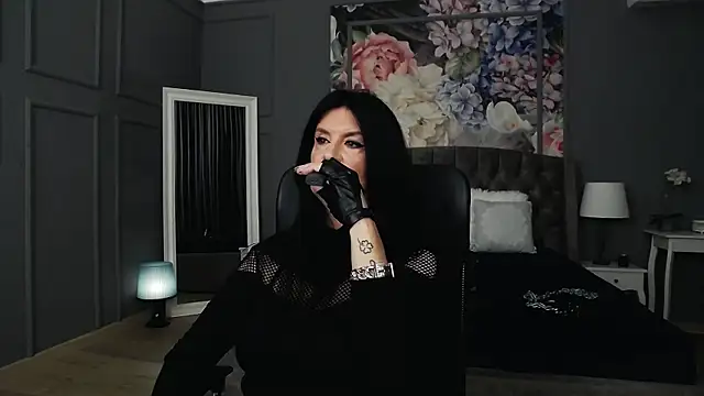 DomMelissaW online show from September 8, 2025, 6:51 pm