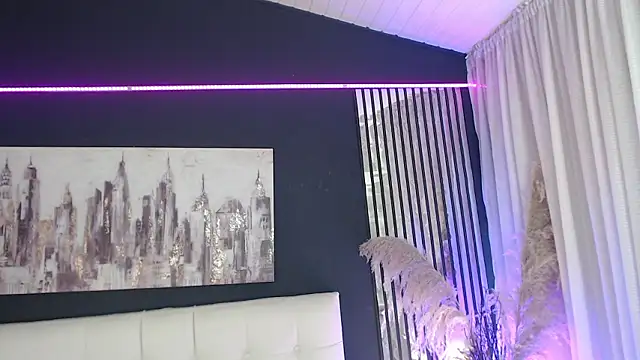 LiaVillalobos online show from March 9, 2026, 12:20 pm