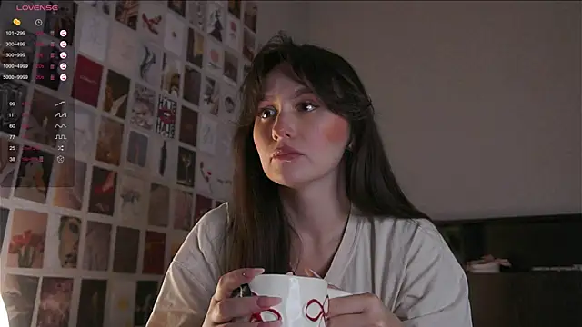 Snapshot of itssophiie chatting on October 2, 2025, 4:43 pm itssophiie online show from October 2, 2025, 4:43 pm