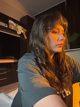 itssophiie online show from April 14, 2026, 6:57 pm