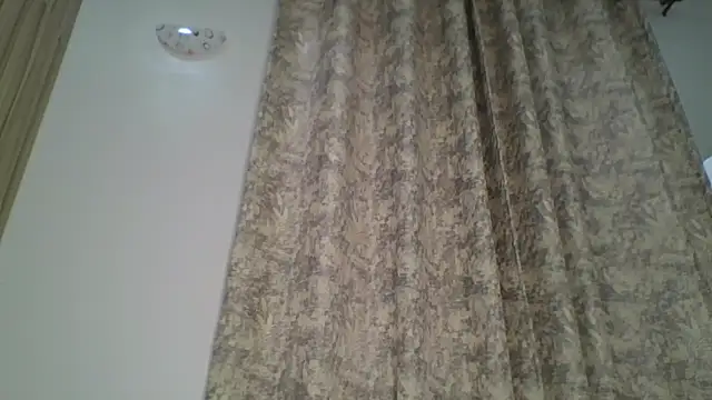 Snapshot of sweet_sassy_ chatting on October 6, 2025, 4:35 am sweet sassy online show from October 6, 2025, 4:35 am