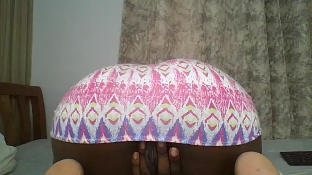 Snapshot of sweet_sassy_ chatting on September 16, 2025, 4:24 am sweet sassy online show from September 16, 2025, 4:24 am