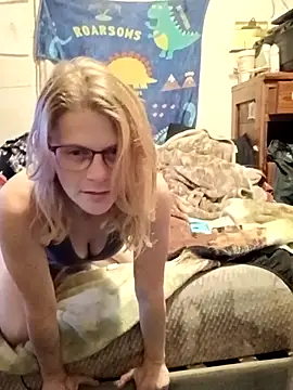 lilbug69 online show from December 18, 2025, 6:40 am