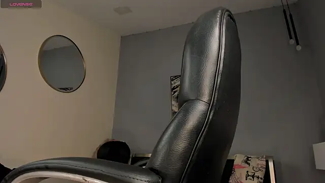 SophieBarnett online show from December 21, 2025, 1:41 am