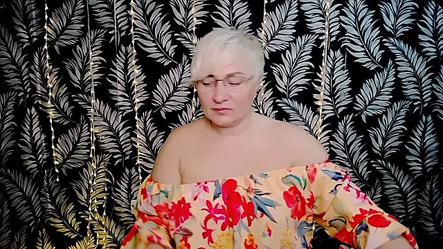 Olivia playful online show from March 9, 2026, 12:41 pm