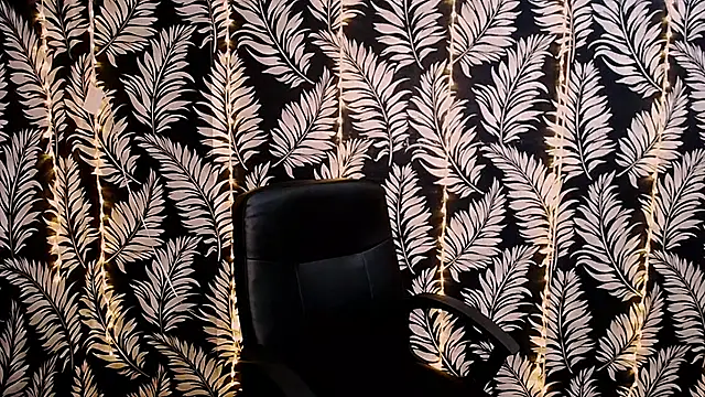 Olivia playful online show from March 8, 2025, 12:20 pm