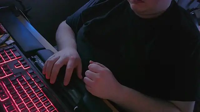 Smallcock22 online show from March 25, 2026, 4:39 pm