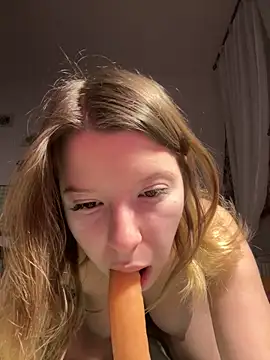 kimczii online show from February 12, 2026, 7:19 am