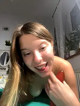 kimczii online show from October 20, 2025, 10:49 am