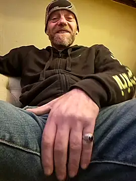 Snapshot of eddouxxx78 chatting on February 14, 2025, 3:58 pm eddouxxx78 online show from February 14, 2025, 3:58 pm