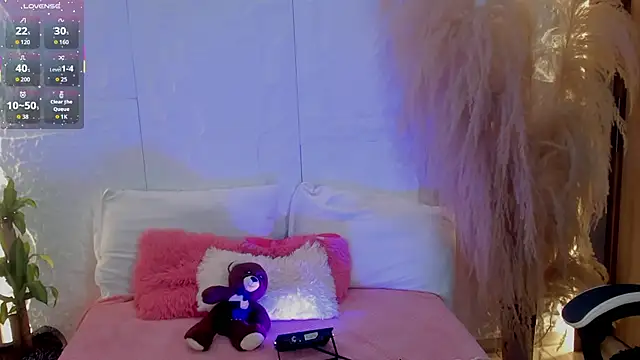 dominique25  online show from July 16, 2026, 1:13 am