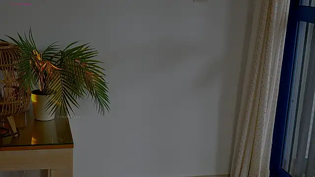 anabelcurvy online show from February 12, 2026, 4:29 pm