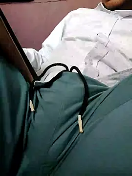 Snapshot of Nishubig chatting on February 16, 2025, 6:32 am Nishubig online show from February 16, 2025, 6:32 am