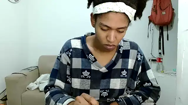 angelamarie1 online show from November 26, 2025, 8:47 am