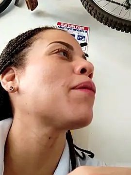 Dannacamila online show from February 7, 2026, 9:23 pm