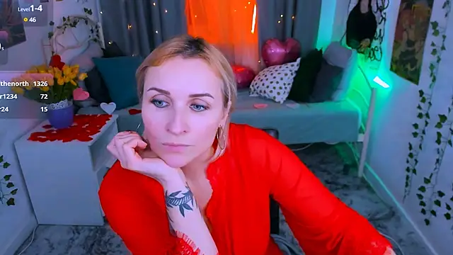 Snapshot of Karinella_x chatting on February 15, 2025, 12:37 am Karinella x online show from February 15, 2025, 12:37 am