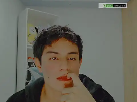 Snapshot of ZHALEM chatting on November 4, 2025, 5:44 am ZHALEM online show from November 4, 2025, 5:44 am