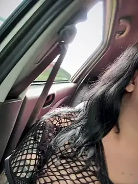 Snapshot of Karol_Green_Motorcycle chatting on March 15, 2025, 3:48 pm Karol Green Motorcycle online show from March 15, 2025, 3:48 pm