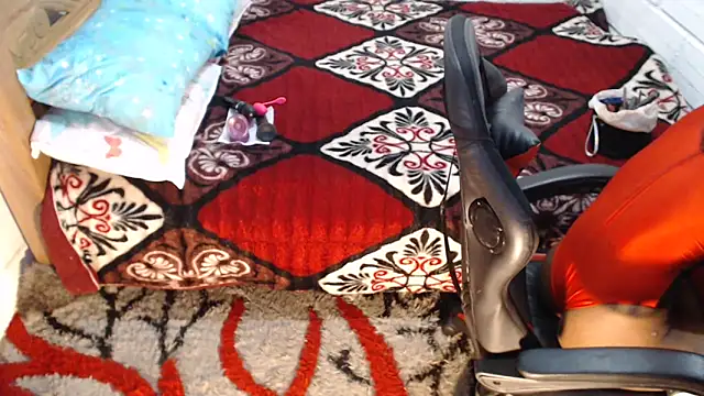 Snapshot of sexyjustin202 chatting on March 5, 2026, 12:18 am sexyjustin202 online show from March 5, 2026, 12:18 am