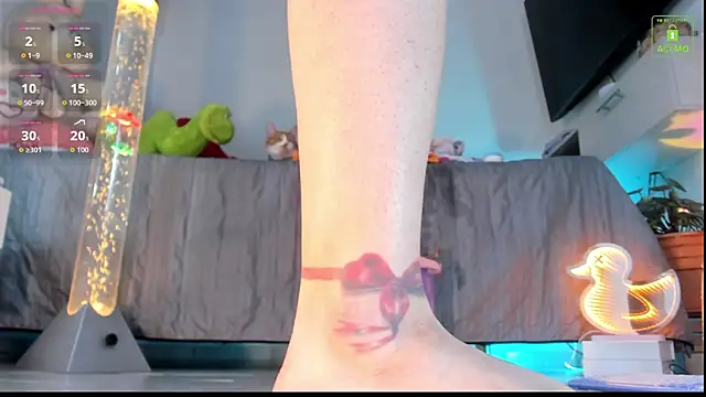 miaa-lee online show from November 21, 2025, 1:59 am