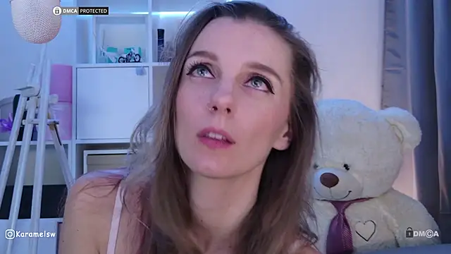 Karamelsw  online show from March 5, 2026, 10:05 pm