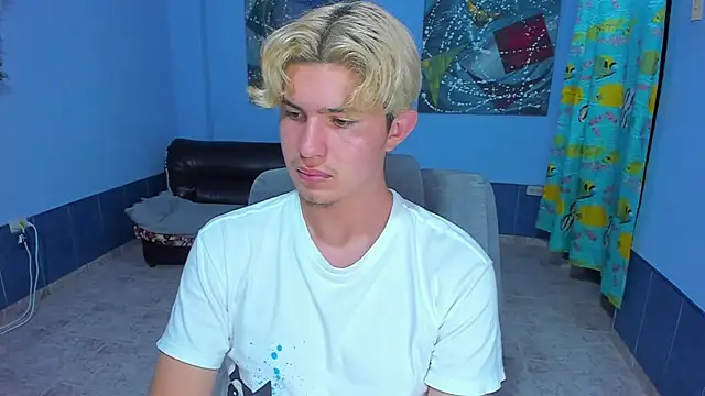 patrik 027 online show from October 28, 2025, 7:40 am