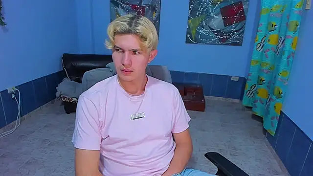 patrik 027 online show from November 16, 2025, 7:51 pm