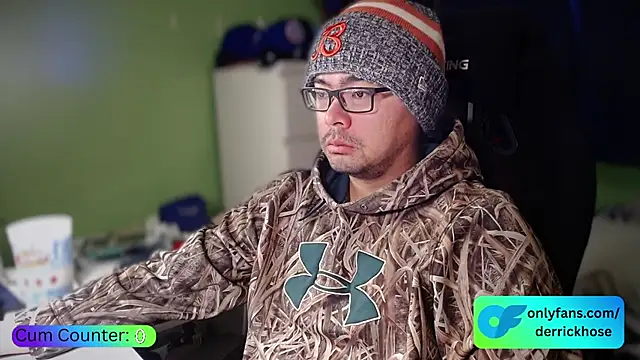 DerrickHose online show from November 18, 2025, 4:32 pm