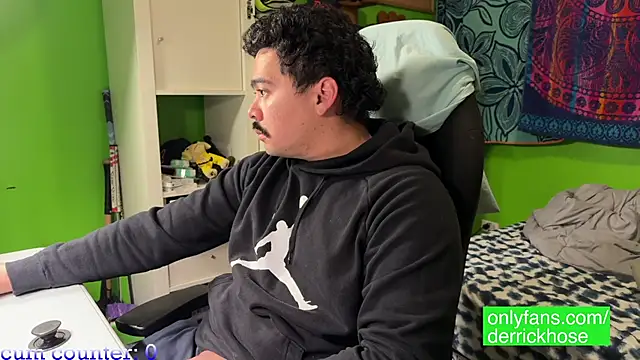 DerrickHose online show from March 8, 2025, 1:06 am