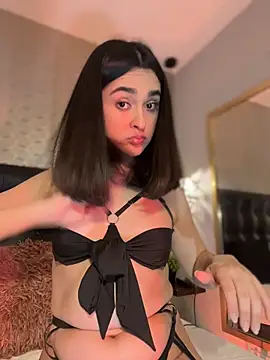 MiahWindsor online show from May 23, 2026, 2:32 am