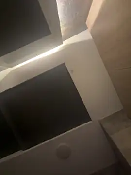 Snapshot of CeliWoods chatting on February 4, 2026, 10:32 am CeliWoods online show from February 4, 2026, 10:32 am