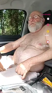 SexySantaC online show from June 1, 2026, 11:32 am