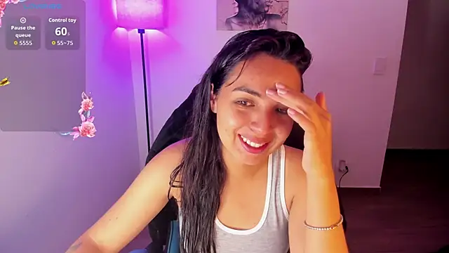 Snapshot of Miss_Nicole chatting on May 31, 2026, 12:55 pm Miss Nicole online show from May 31, 2026, 12:55 pm