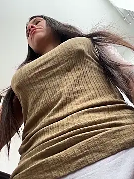 Reggie-Liam online show from April 17, 2026, 9:17 pm