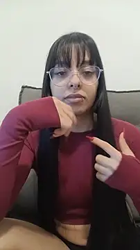 Snapshot of SophiaMelissa chatting on December 15, 2025, 1:55 am SophiaMelissa online show from December 15, 2025, 1:55 am