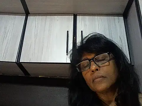 Snapshot of MsAttitude chatting on October 10, 2025, 7:09 am MsAttitude online show from October 10, 2025, 7:09 am