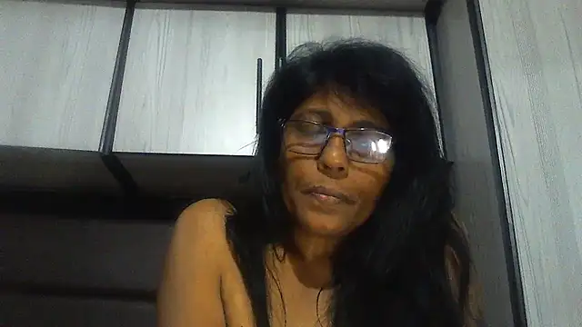Snapshot of MsAttitude chatting on March 7, 2025, 4:44 pm MsAttitude online show from March 7, 2025, 4:44 pm