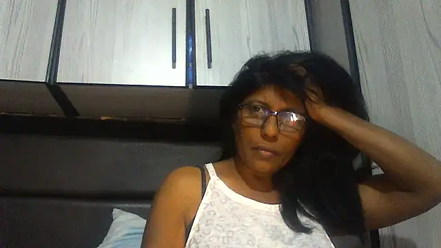 Snapshot of MsAttitude chatting on March 3, 2025, 4:58 pm MsAttitude online show from March 3, 2025, 4:58 pm