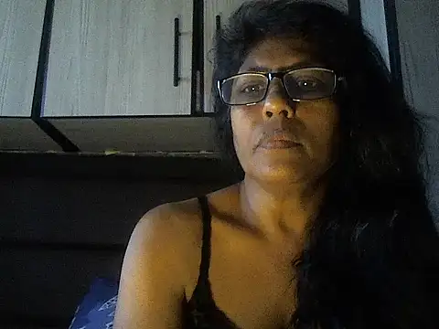 Snapshot of MsAttitude chatting on September 21, 2025, 7:24 am MsAttitude online show from September 21, 2025, 7:24 am