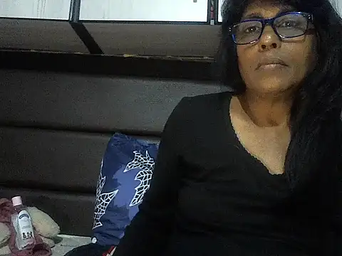 Snapshot of MsAttitude chatting on October 21, 2025, 6:57 am MsAttitude online show from October 21, 2025, 6:57 am