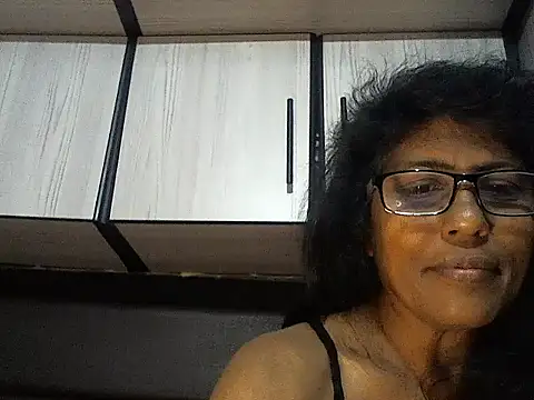 Snapshot of MsAttitude chatting on September 17, 2025, 6:43 pm MsAttitude online show from September 17, 2025, 6:43 pm