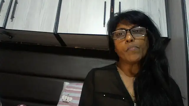 Snapshot of MsAttitude chatting on October 9, 2025, 6:36 am MsAttitude online show from October 9, 2025, 6:36 am