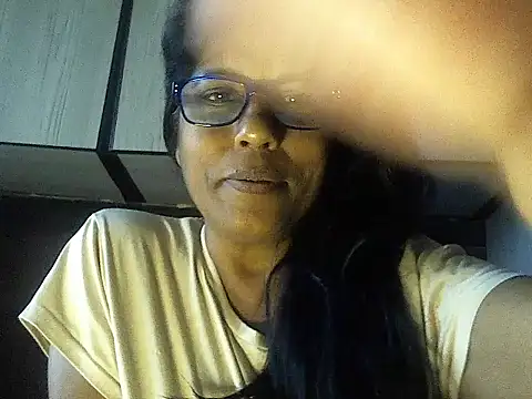 Snapshot of MsAttitude chatting on October 26, 2025, 11:21 am MsAttitude online show from October 26, 2025, 11:21 am