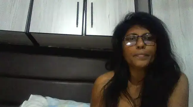 Snapshot of MsAttitude chatting on March 17, 2025, 5:27 pm MsAttitude online show from March 17, 2025, 5:27 pm